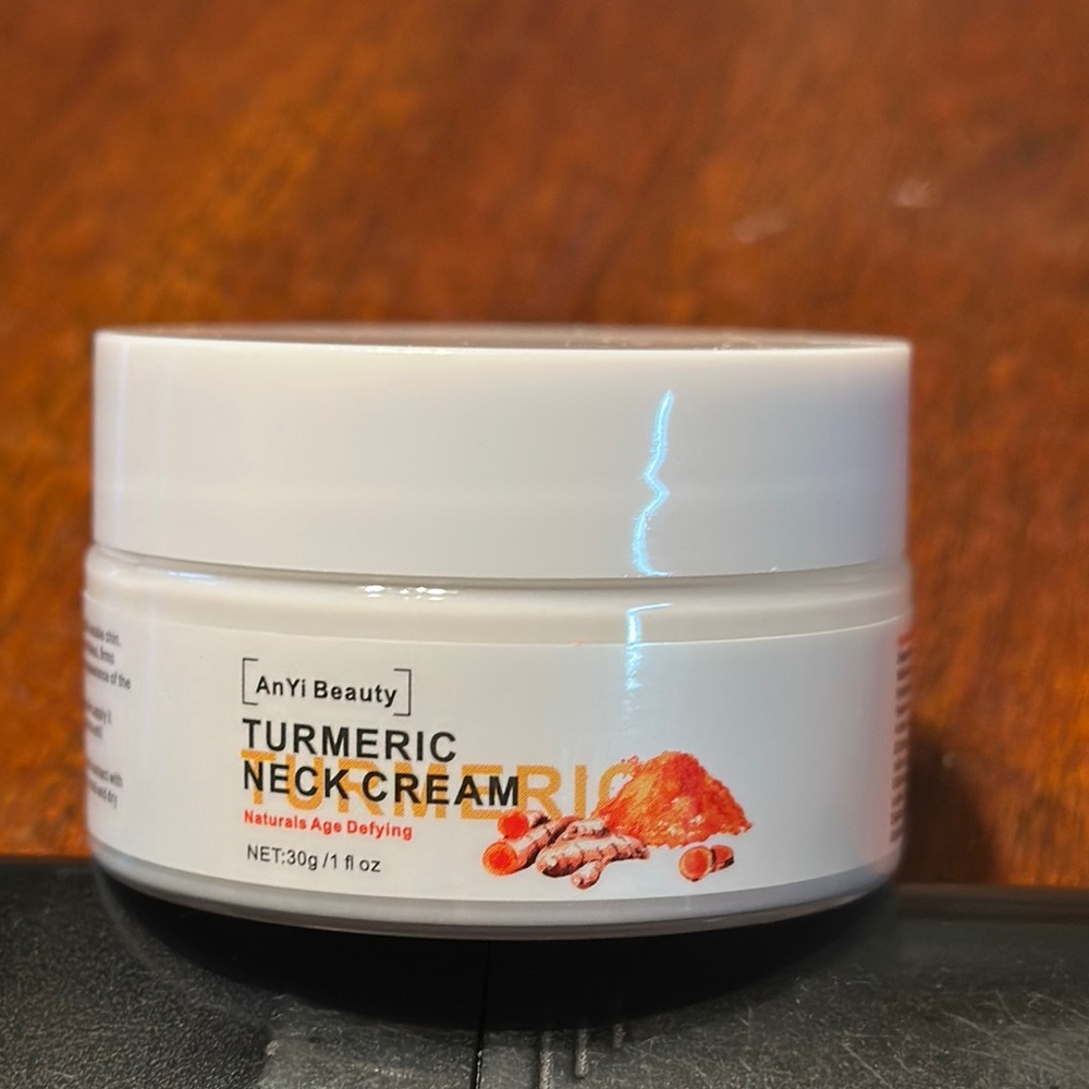 Turmeric Neck Cream - White - Picture 2 of 5